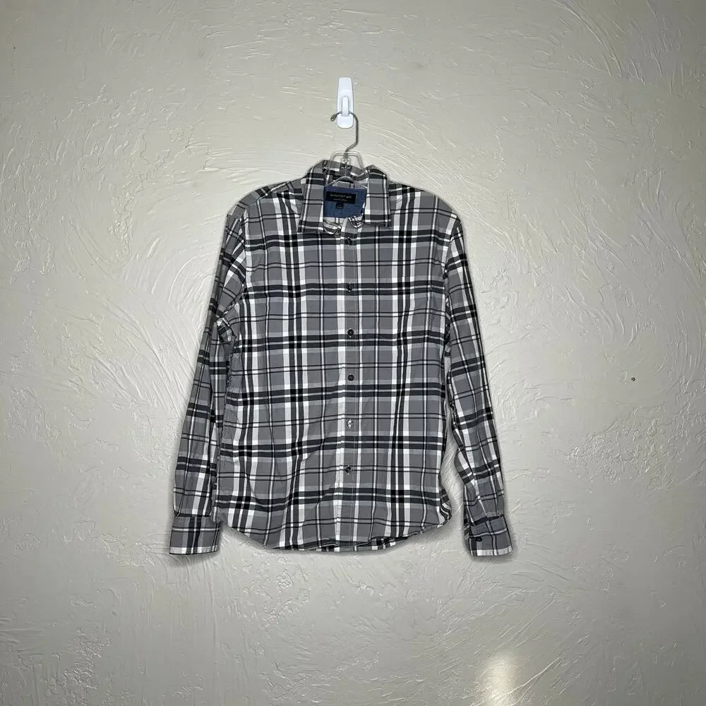 Banana Republic Untucked Fit Button Down - Size Medium